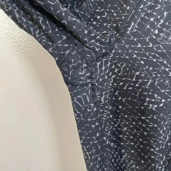 Lululemon Inspire Tight II Size 6 Samba Snake Battleship Black Athletic Active - Picture 6 of 10